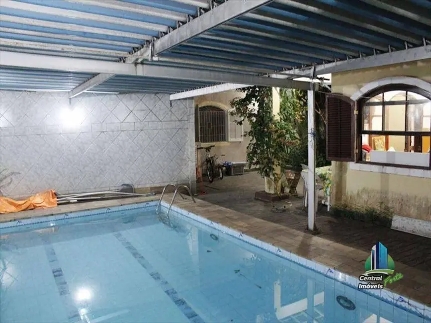 Casa com 3 quartos à venda, 280m2 em Praia Grande - SP - imagem 9 Foto 9 de Casa com 3 quartos à venda, 280m2 em Praia Grande - SP