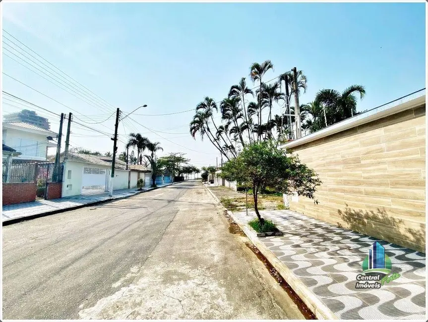 Foto 2 de Sobrado com 4 quartos à venda, 173m2 em Solemar, Praia Grande - SP