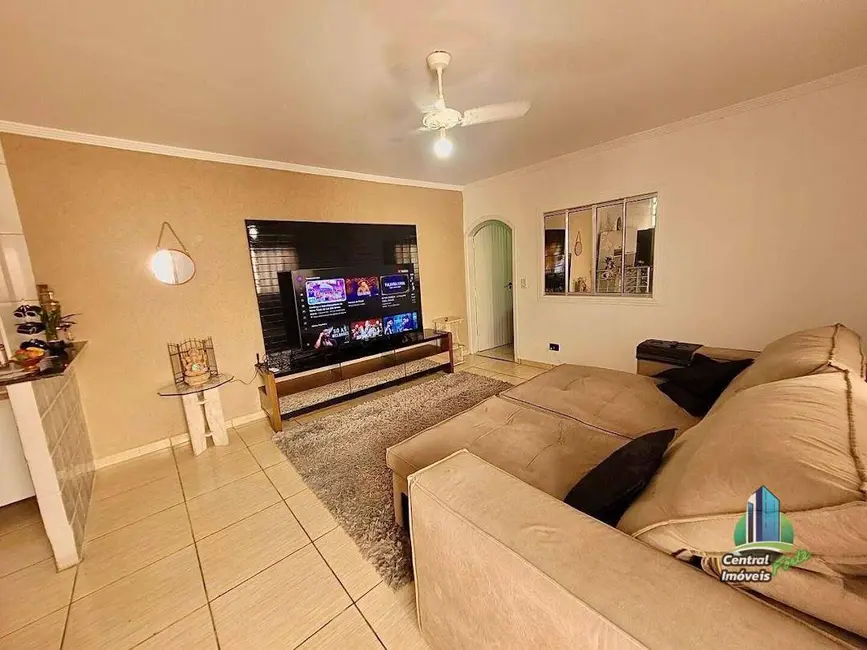 Foto 2 de Casa com 3 quartos à venda, 87m2 em Praia Grande - SP