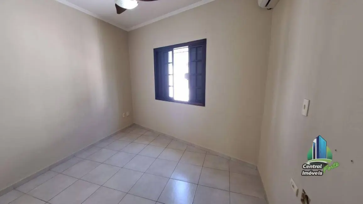 Foto 6 de Sobrado com 2 quartos à venda, 80m2 em Praia Grande - SP