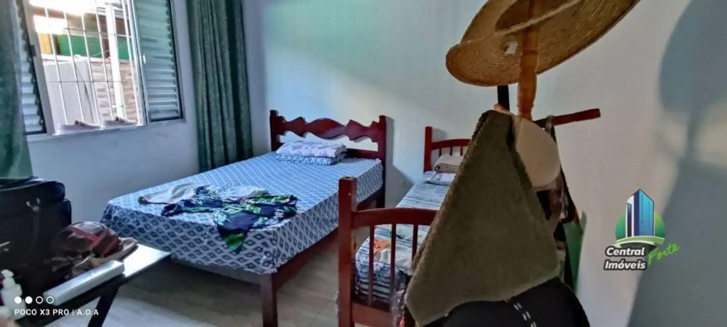 Casa com 2 quartos à venda, 100m2 em Praia Grande - SP - imagem 4 Foto 4 de Casa com 2 quartos à venda, 100m2 em Praia Grande - SP