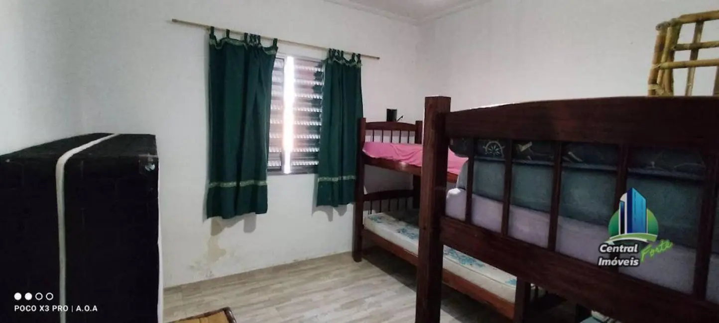 Casa com 2 quartos à venda, 100m2 em Praia Grande - SP - imagem 8 Foto 8 de Casa com 2 quartos à venda, 100m2 em Praia Grande - SP