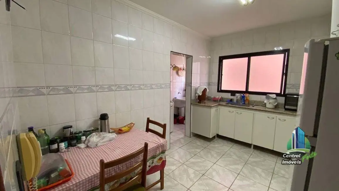 Apartamento com 2 quartos à venda, 118m2 em Canto do Forte, Praia Grande - SP - imagem 9 Foto 9 de Apartamento com 2 quartos à venda, 118m2 em Canto do Forte, Praia Grande - SP