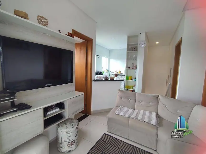 Foto 1 de Casa com 2 quartos à venda, 61m2 em Praia Grande - SP