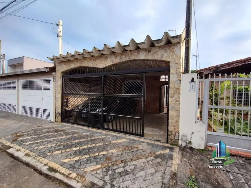 Foto 3 de Casa com 2 quartos à venda, 128m2 em Praia Grande - SP