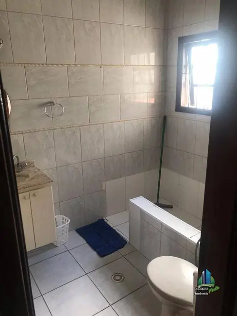 Foto 9 de Sobrado com 3 quartos à venda, 150m2 em Mirim, Praia Grande - SP