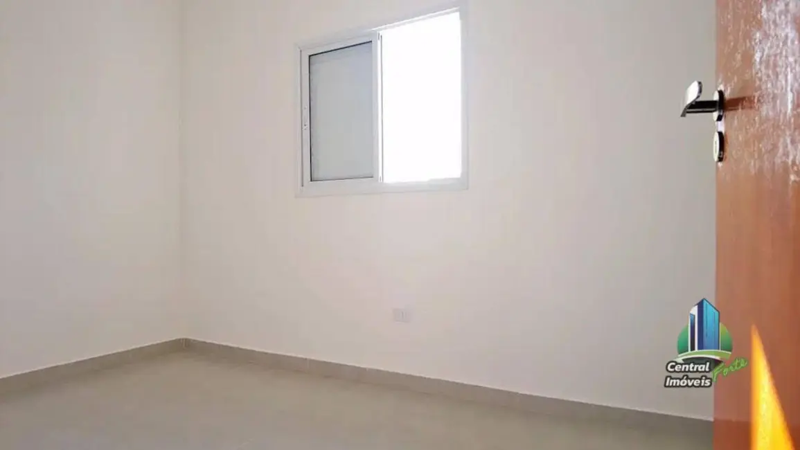 Foto 4 de Casa de Condomínio com 2 quartos à venda, 52m2 em Praia Grande - SP