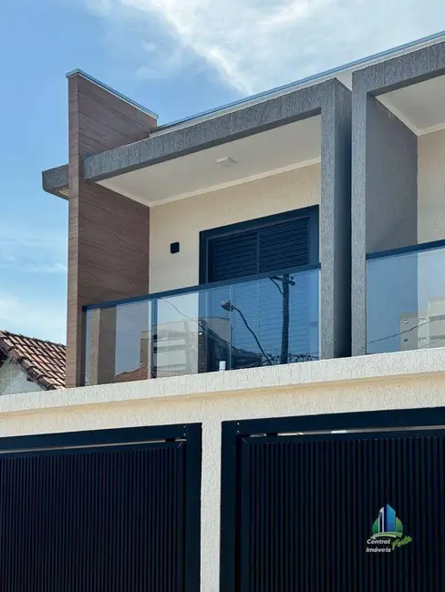 Sobrado com 3 quartos à venda, 120m2 em Praia Grande - SP - imagem 1 Foto 1 de Sobrado com 3 quartos à venda, 120m2 em Praia Grande - SP