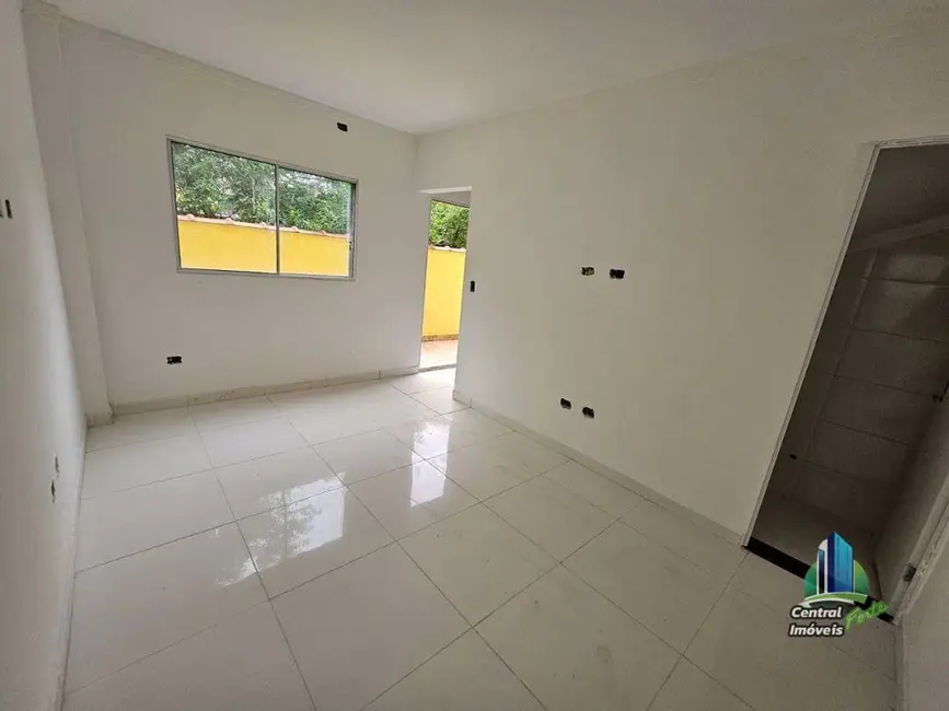 Foto 2 de Sobrado com 2 quartos à venda, 56m2 em Praia Grande - SP