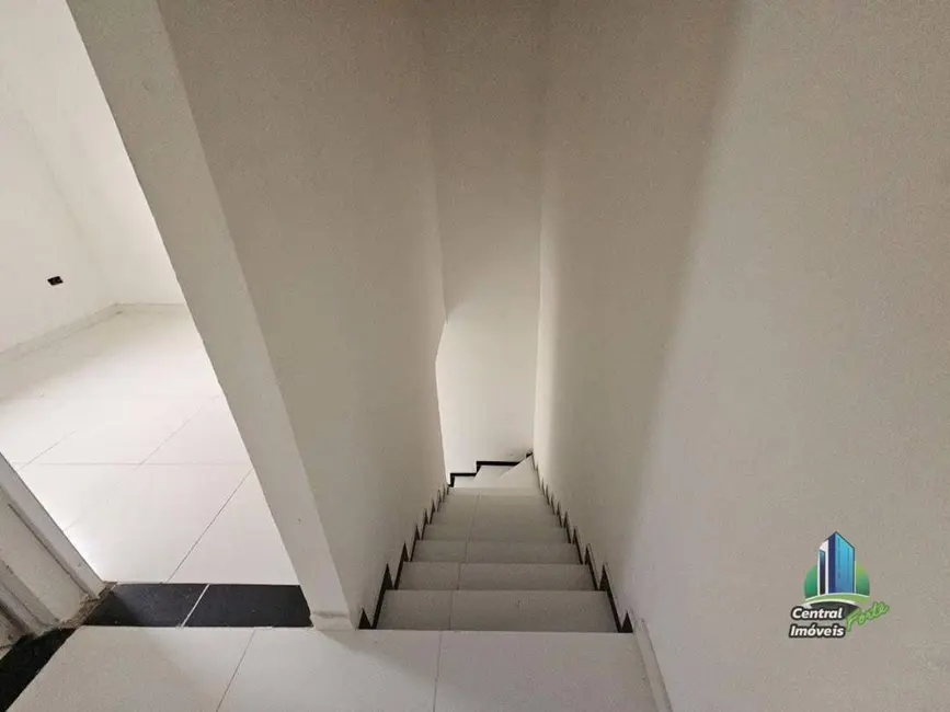 Sobrado com 2 quartos à venda, 57m2 em Praia Grande - SP - imagem 9 Foto 9 de Sobrado com 2 quartos à venda, 57m2 em Praia Grande - SP