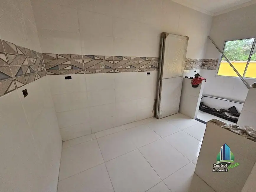 Sobrado com 2 quartos à venda, 57m2 em Praia Grande - SP - imagem 4 Foto 4 de Sobrado com 2 quartos à venda, 57m2 em Praia Grande - SP