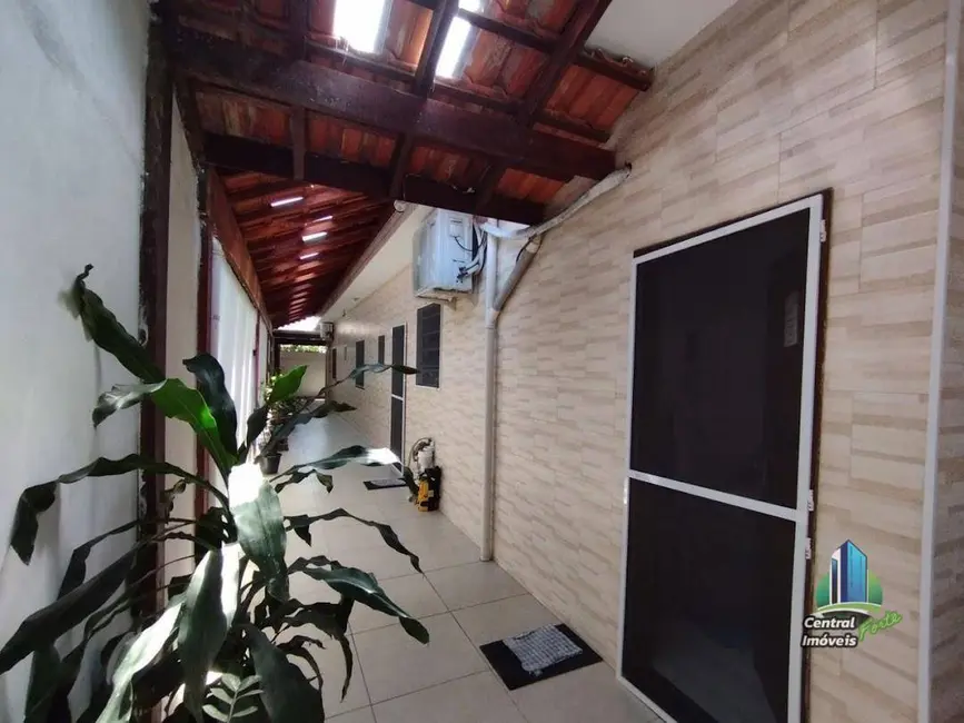 Foto 2 de Casa com 2 quartos à venda, 136m2 em Mirim, Praia Grande - SP