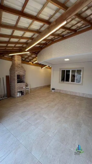 Foto 4 de Sobrado com 2 quartos à venda, 90m2 em Maracanã, Praia Grande - SP