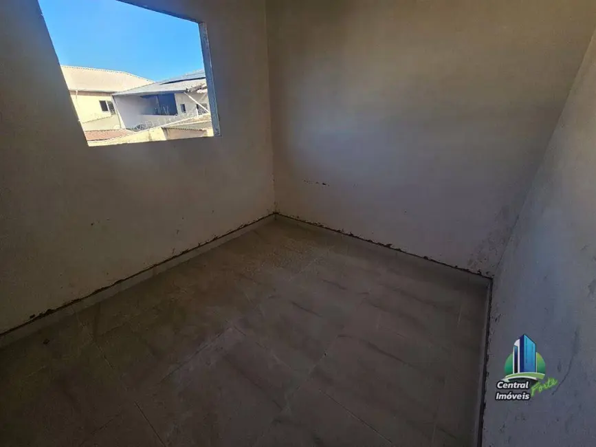 Foto 6 de Casa com 2 quartos à venda, 69m2 em Praia Grande - SP