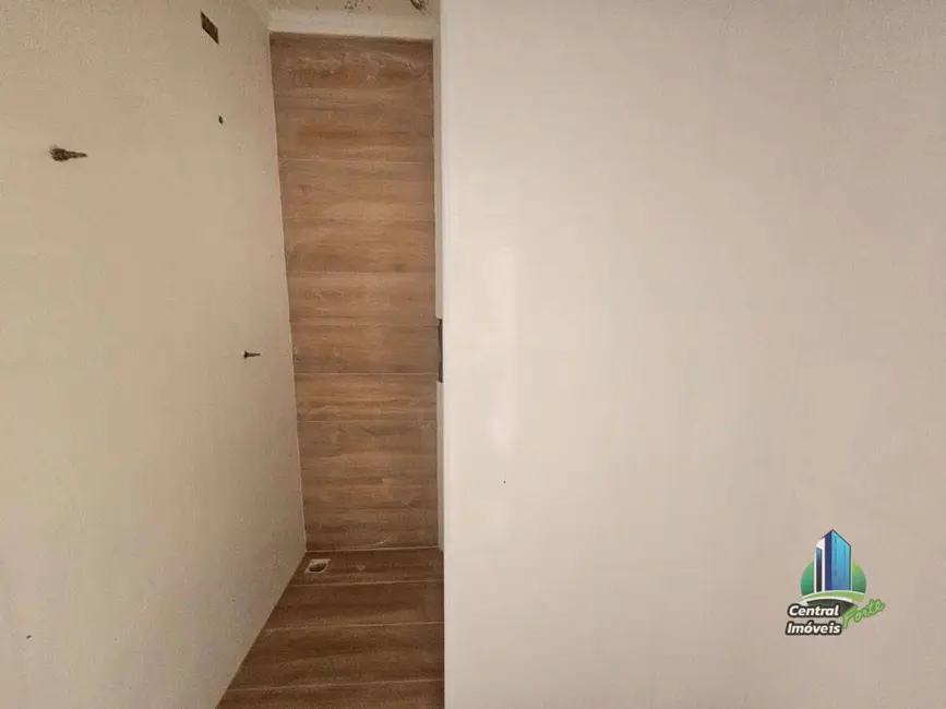 Foto 5 de Casa com 2 quartos à venda, 69m2 em Praia Grande - SP