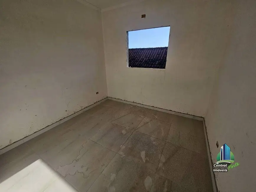 Foto 1 de Casa com 2 quartos à venda, 69m2 em Praia Grande - SP