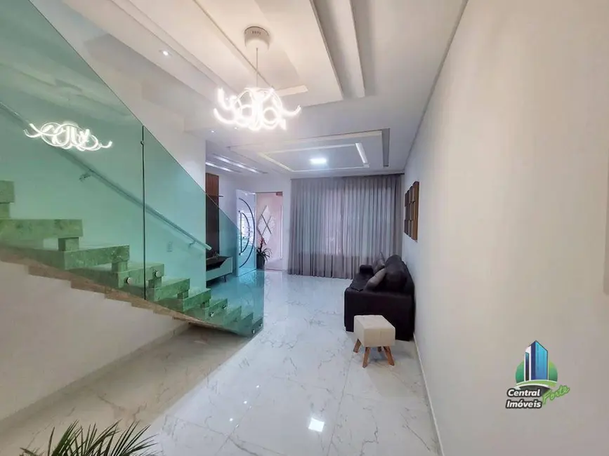 Foto 7 de Sobrado com 2 quartos à venda, 200m2 em Praia Grande - SP