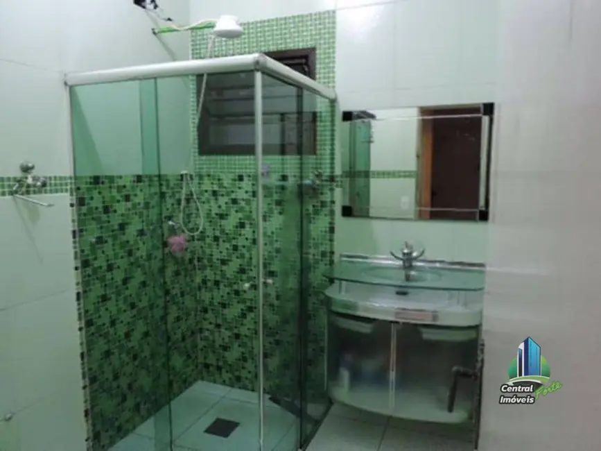 Foto 9 de Casa com 5 quartos à venda, 360m2 em Itanhaem - SP