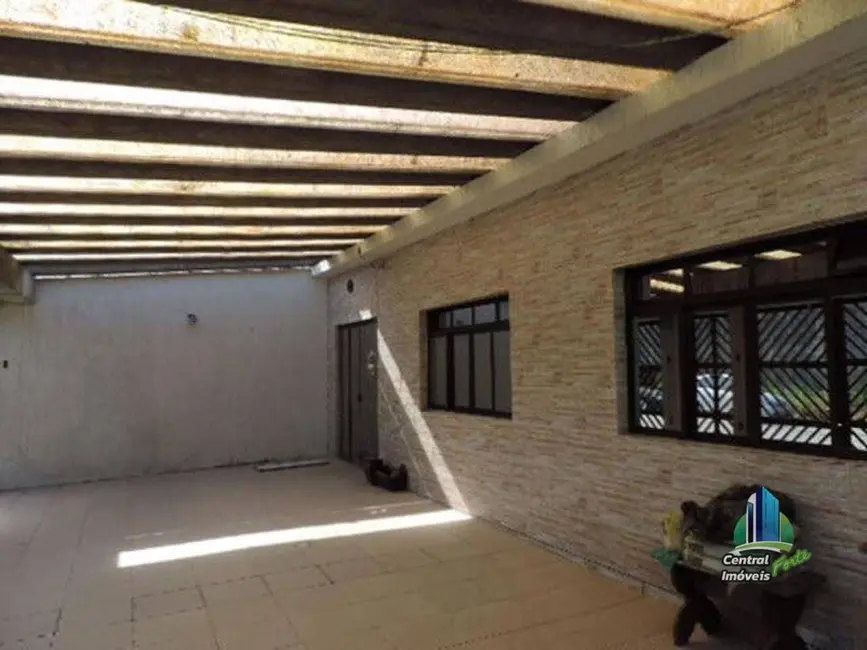 Foto 2 de Casa com 5 quartos à venda, 360m2 em Itanhaem - SP