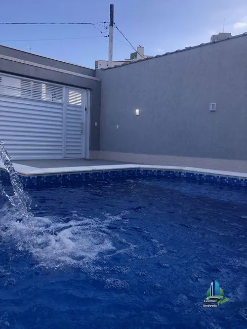 Foto 3 de Sobrado com 3 quartos à venda, 135m2 em Tupi, Praia Grande - SP