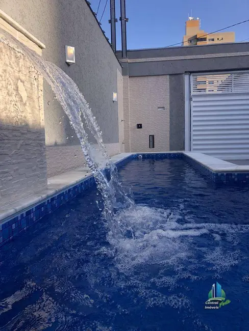 Foto 1 de Sobrado com 3 quartos à venda, 135m2 em Tupi, Praia Grande - SP