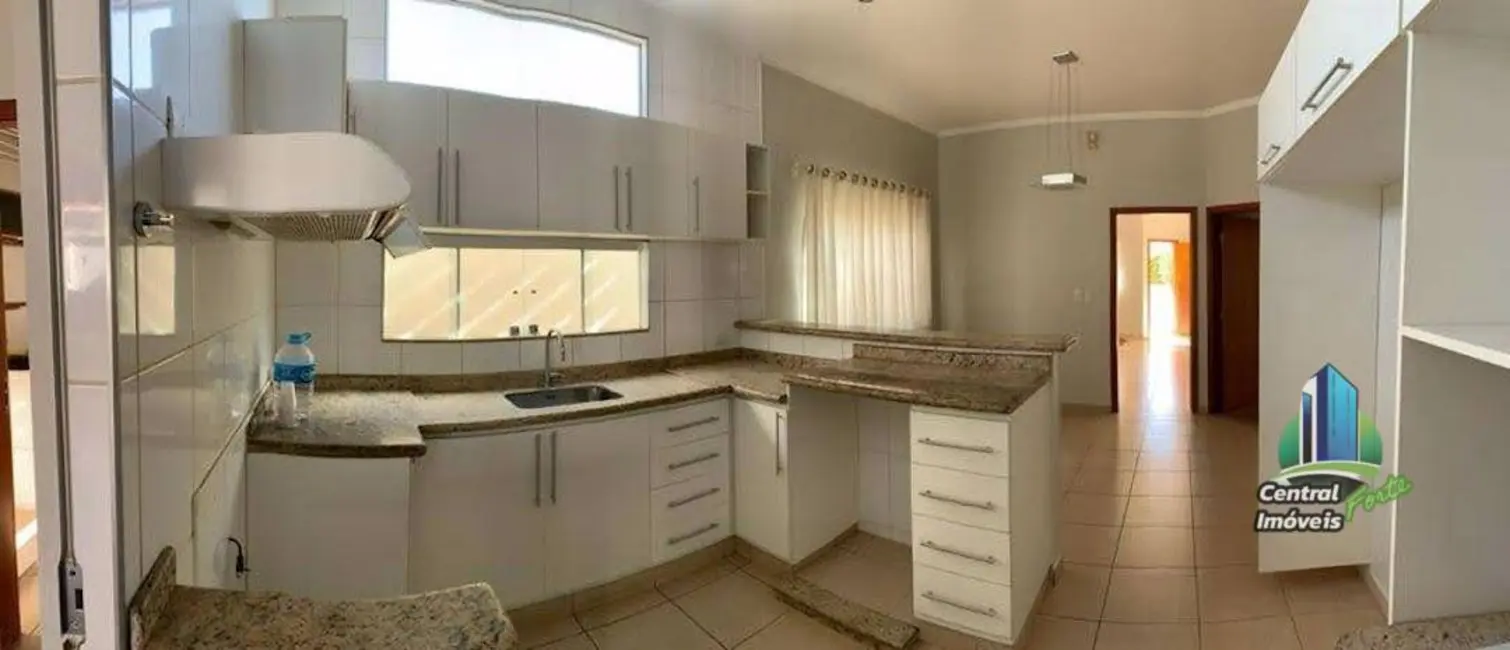 Casa com 3 quartos à venda, 242m2 em Fernandopolis - SP - imagem 6 Foto 6 de Casa com 3 quartos à venda, 242m2 em Fernandopolis - SP