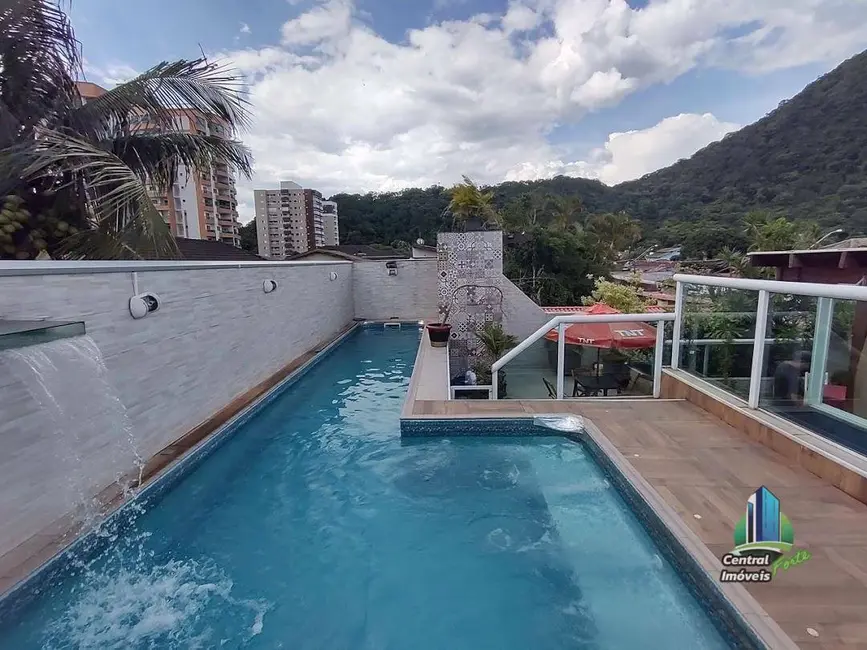 Casa com 3 quartos à venda, 360m2 em Canto do Forte, Praia Grande - SP - imagem 1 Foto 1 de Casa com 3 quartos à venda, 360m2 em Canto do Forte, Praia Grande - SP