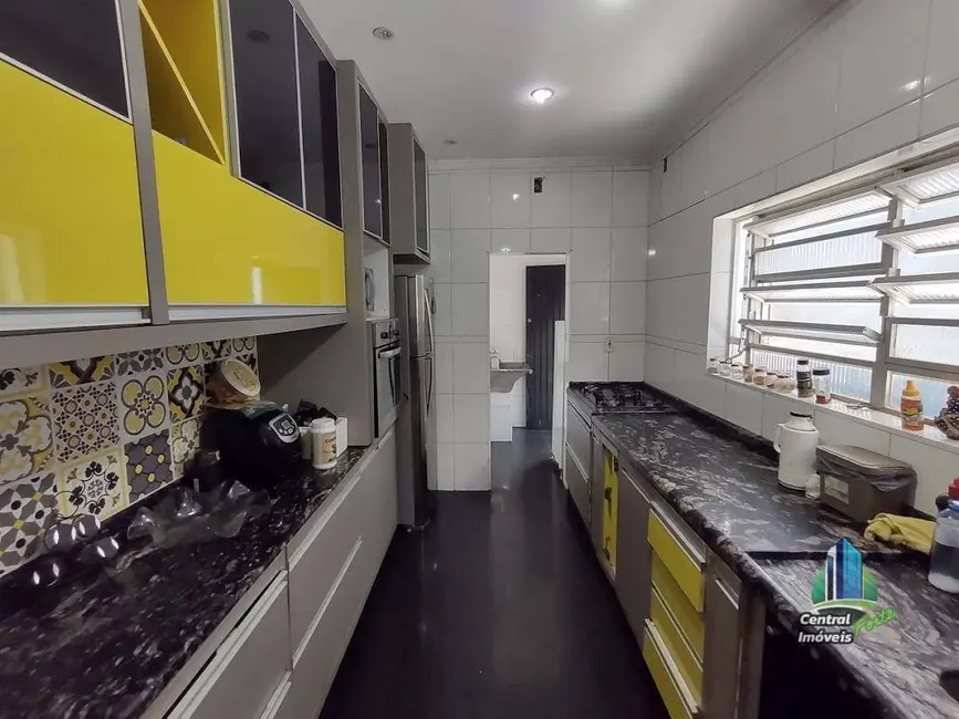 Casa com 3 quartos à venda, 360m2 em Canto do Forte, Praia Grande - SP - imagem 7 Foto 7 de Casa com 3 quartos à venda, 360m2 em Canto do Forte, Praia Grande - SP