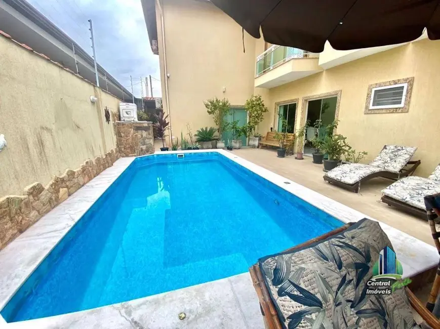 Foto 3 de Sobrado com 4 quartos à venda, 351m2 em Praia Grande - SP