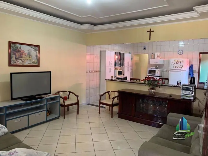 Foto 2 de Casa com 3 quartos à venda, 90m2 em Praia Grande - SP