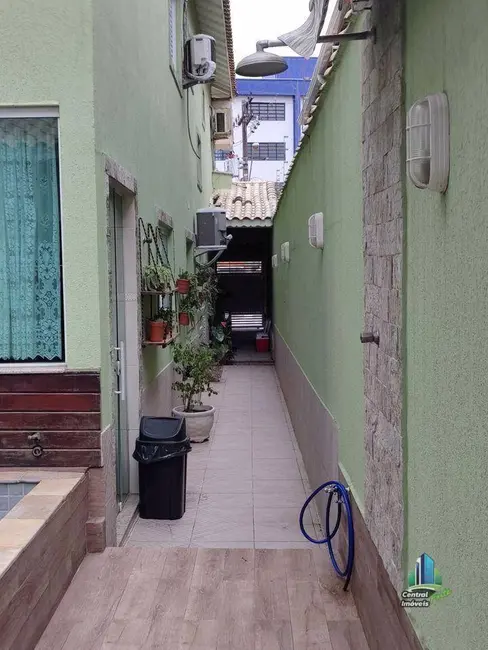 Foto 3 de Sobrado com 3 quartos à venda, 150m2 em Aviação, Praia Grande - SP