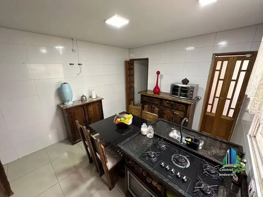 Casa com 3 quartos à venda, 150m2 em Praia Grande - SP - imagem 3 Foto 3 de Casa com 3 quartos à venda, 150m2 em Praia Grande - SP