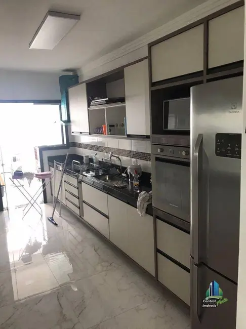 Foto 8 de Apartamento com 3 quartos à venda, 105m2 em Praia Grande - SP