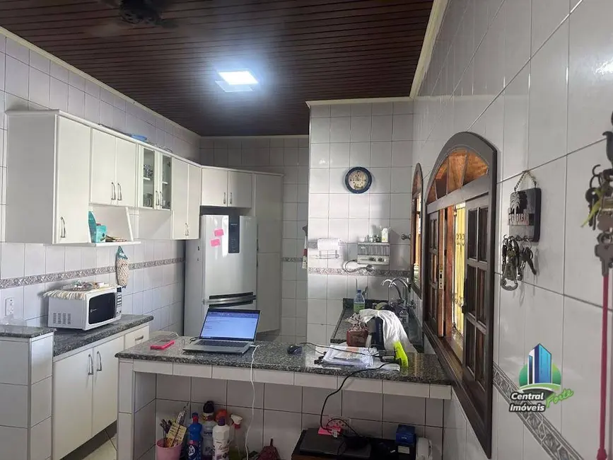 Foto 9 de Casa com 2 quartos à venda, 250m2 em Canto do Forte, Praia Grande - SP