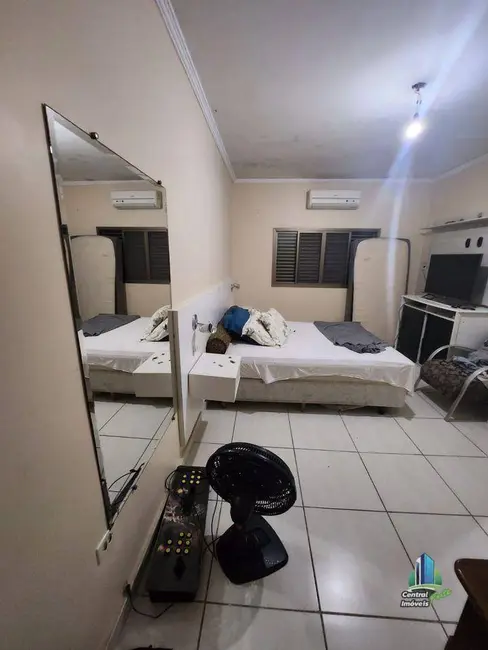 Foto 6 de Casa com 2 quartos à venda, 251m2 em Aviação, Praia Grande - SP