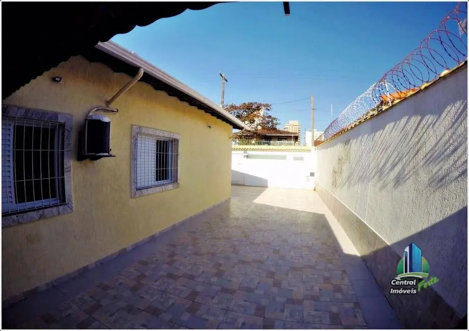 Foto 9 de Casa com 4 quartos à venda, 355m2 em Praia Grande - SP