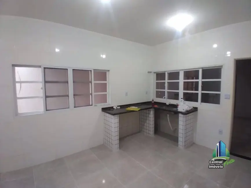 Foto 3 de Casa com 3 quartos à venda, 212m2 em Praia Grande - SP
