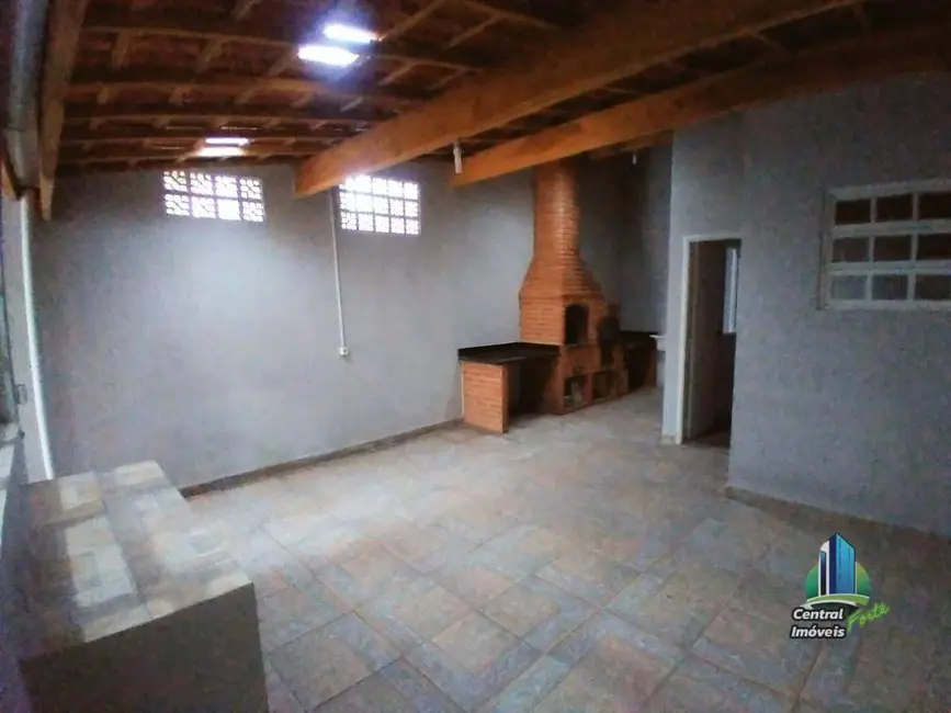 Foto 3 de Casa com 3 quartos à venda, 212m2 em Praia Grande - SP