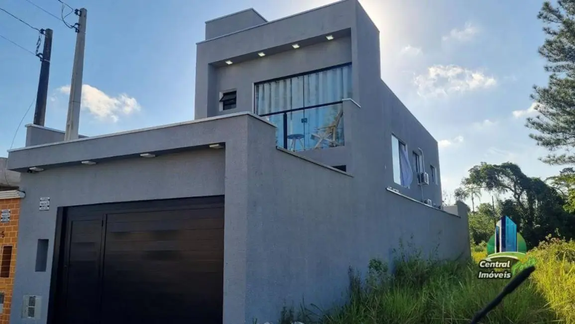 Foto 2 de Sobrado com 3 quartos à venda, 250m2 em Centro, Peruibe - SP
