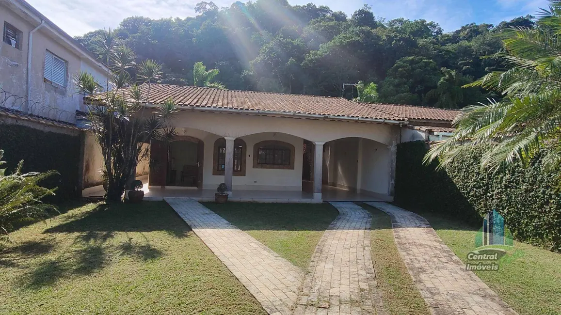 Casa com 3 quartos à venda, 346m2 em Canto do Forte, Praia Grande - SP - imagem 2 Foto 2 de Casa com 3 quartos à venda, 346m2 em Canto do Forte, Praia Grande - SP