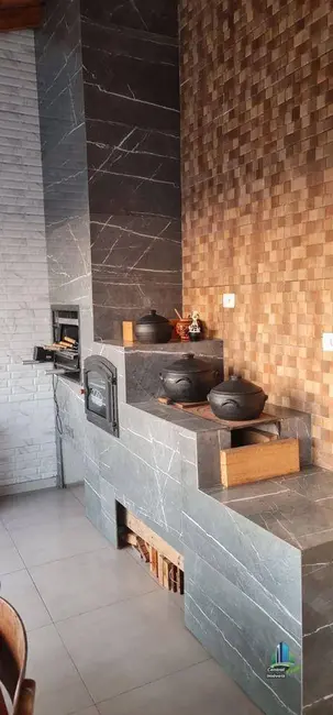 Foto 1 de Sobrado com 4 quartos à venda, 260m2 em Praia Grande - SP