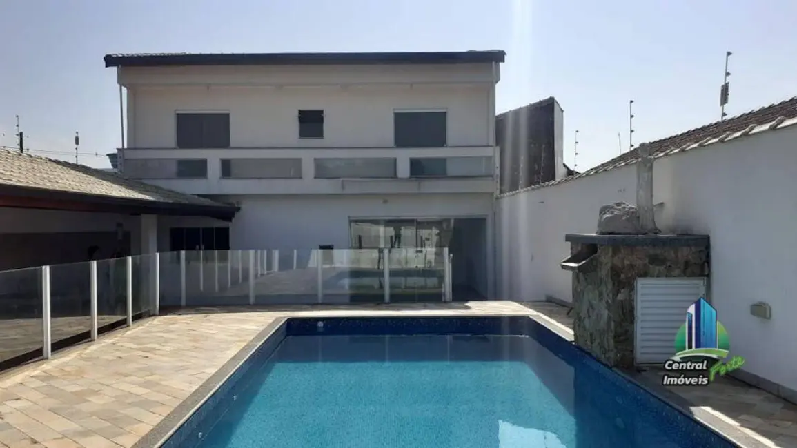 Foto 2 de Sobrado com 2 quartos à venda, 150m2 em Solemar, Praia Grande - SP