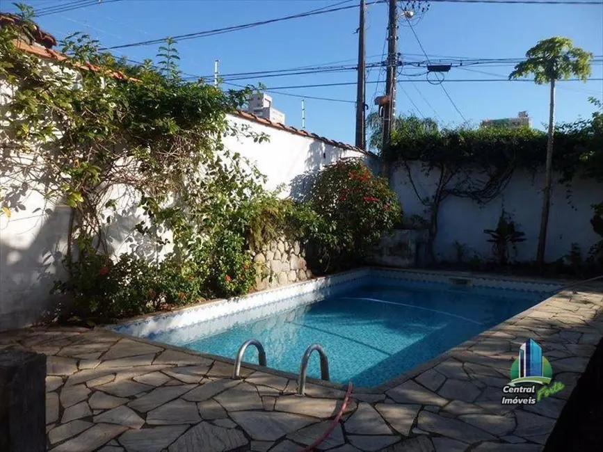 Casa com 3 quartos à venda, 180m2 em Aviação, Praia Grande - SP - imagem 2 Foto 2 de Casa com 3 quartos à venda, 180m2 em Aviação, Praia Grande - SP