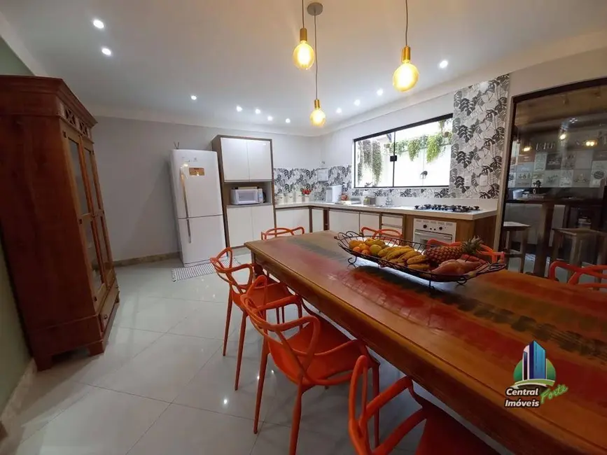 Foto 9 de Sobrado com 3 quartos à venda, 175m2 em Canto do Forte, Praia Grande - SP