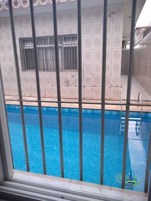 Casa com 2 quartos à venda, 270m2 em Praia Grande - SP - imagem 4 Foto 4 de Casa com 2 quartos à venda, 270m2 em Praia Grande - SP