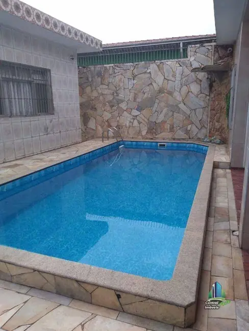 Casa com 2 quartos à venda, 270m2 em Praia Grande - SP - imagem 3 Foto 3 de Casa com 2 quartos à venda, 270m2 em Praia Grande - SP