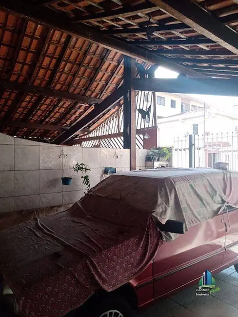 Casa com 2 quartos à venda, 135m2 em Praia Grande - SP - imagem 4 Foto 4 de Casa com 2 quartos à venda, 135m2 em Praia Grande - SP