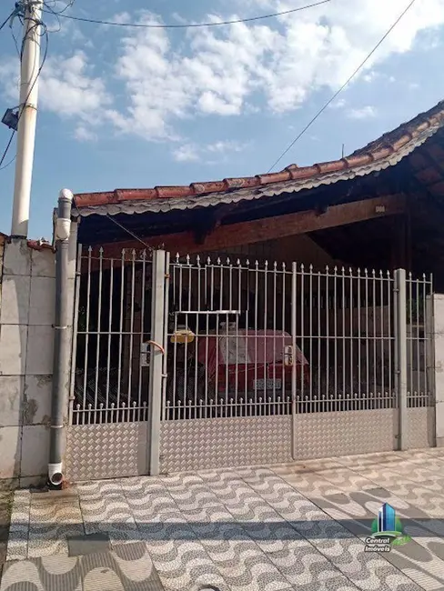 Casa com 2 quartos à venda, 135m2 em Praia Grande - SP - imagem 1 Foto 1 de Casa com 2 quartos à venda, 135m2 em Praia Grande - SP
