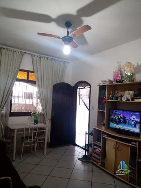 Casa com 2 quartos à venda, 135m2 em Praia Grande - SP - imagem 5 Foto 5 de Casa com 2 quartos à venda, 135m2 em Praia Grande - SP
