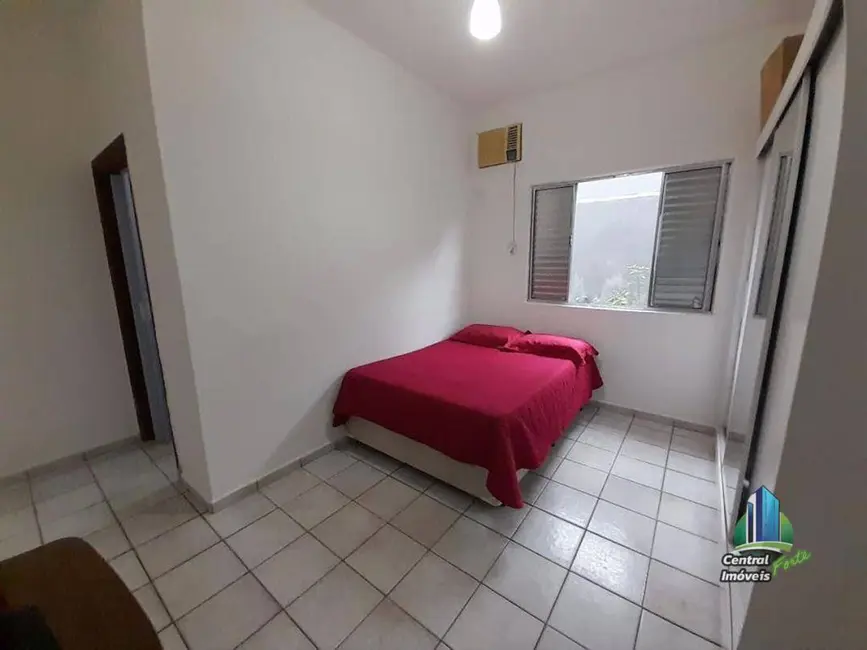 Foto 8 de Casa com 4 quartos à venda, 250m2 em Praia Grande - SP